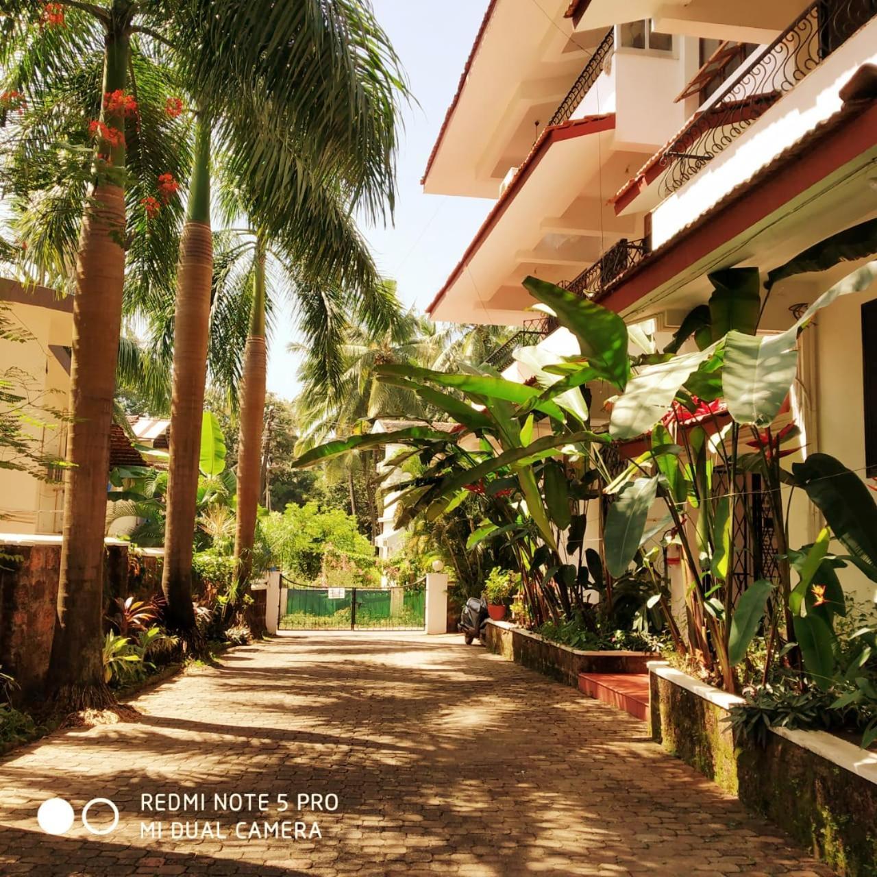 Diana Apartments Candolim Exterior foto